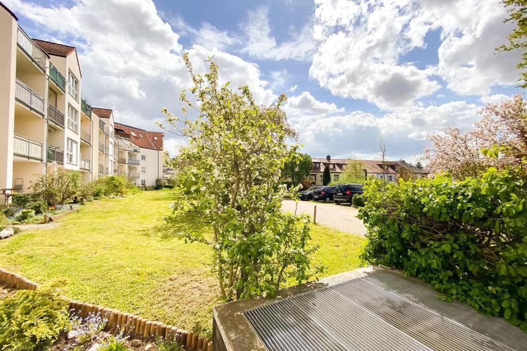 Apartment Am Auensee Mit Grosser Terrasse & Privat-Parkplatz Leipzig Eksteriør bilde